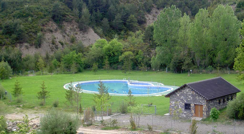 casa rural huesca con piscina